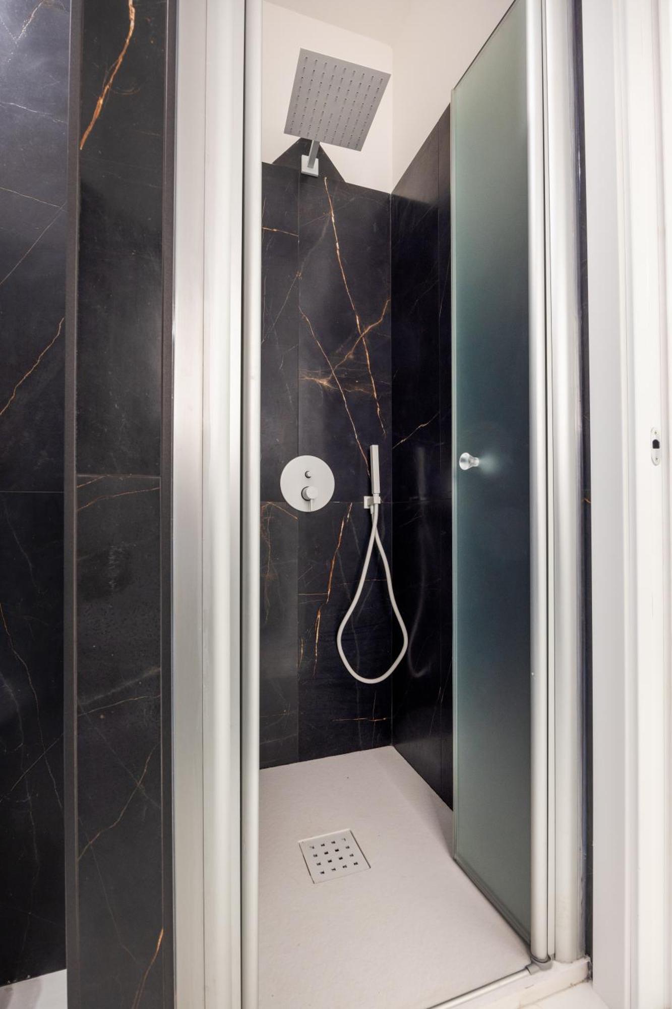 Excelsior Station Suite ボローニャ エクステリア 写真