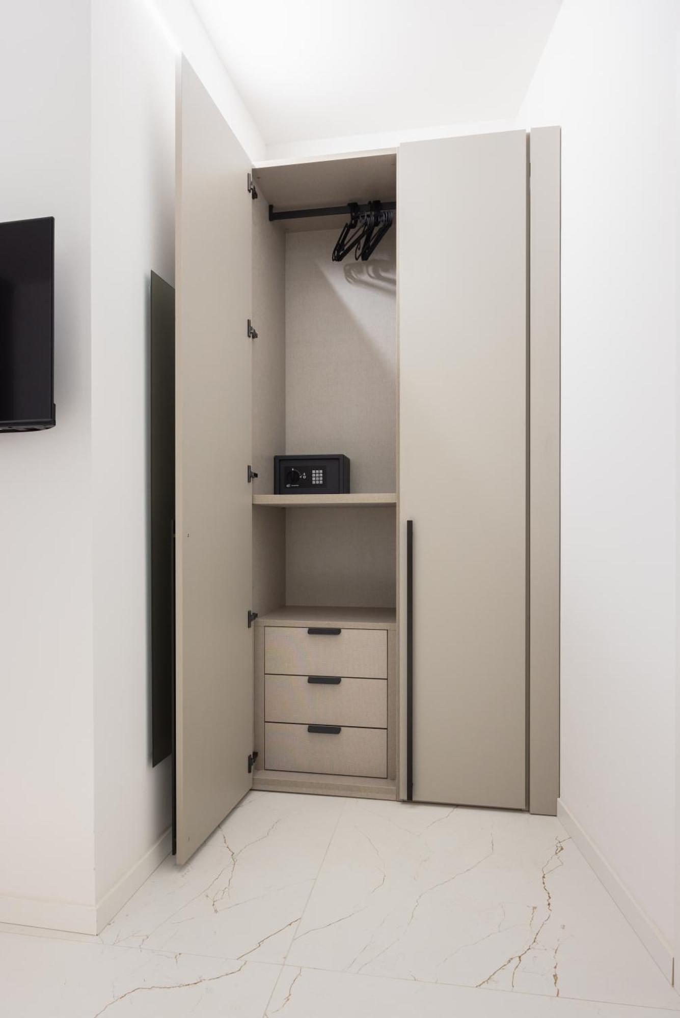 Excelsior Station Suite ボローニャ エクステリア 写真